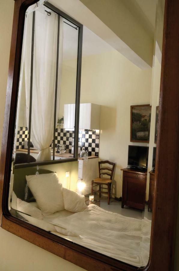La Tour Bouigas Appartement LʼIsle-sur-la-Sorgue Buitenkant foto